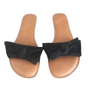 Time and Tru Sandals